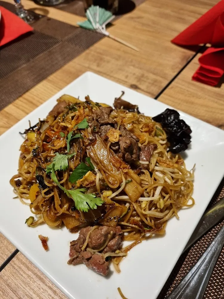 Nouilles Sautées Au Bœuf
